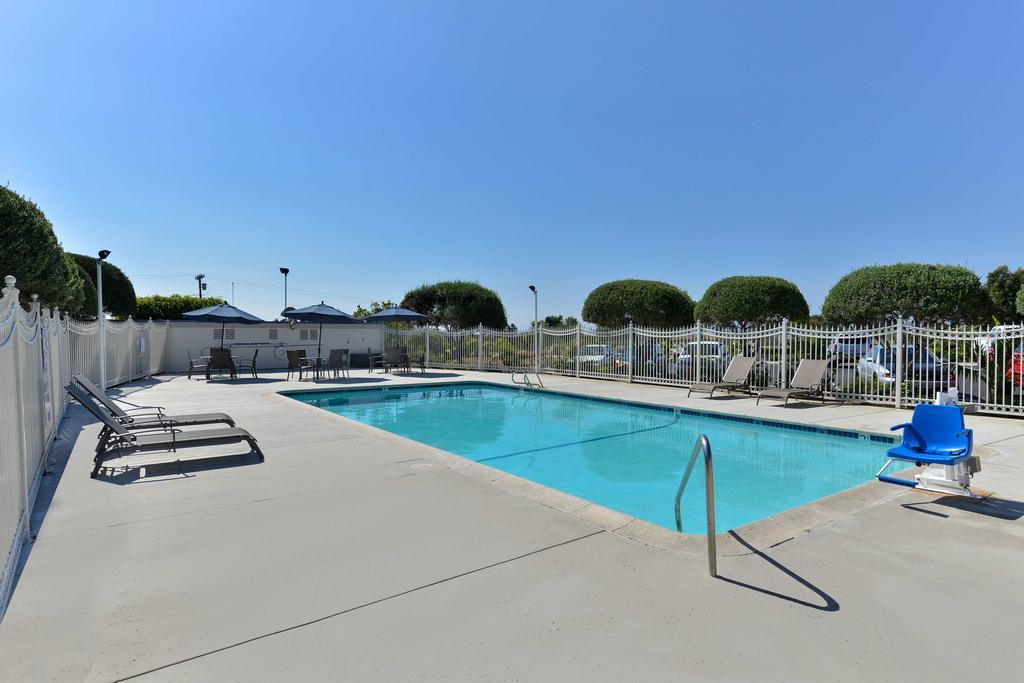 Motel 6-Vista, Ca 외부 사진
