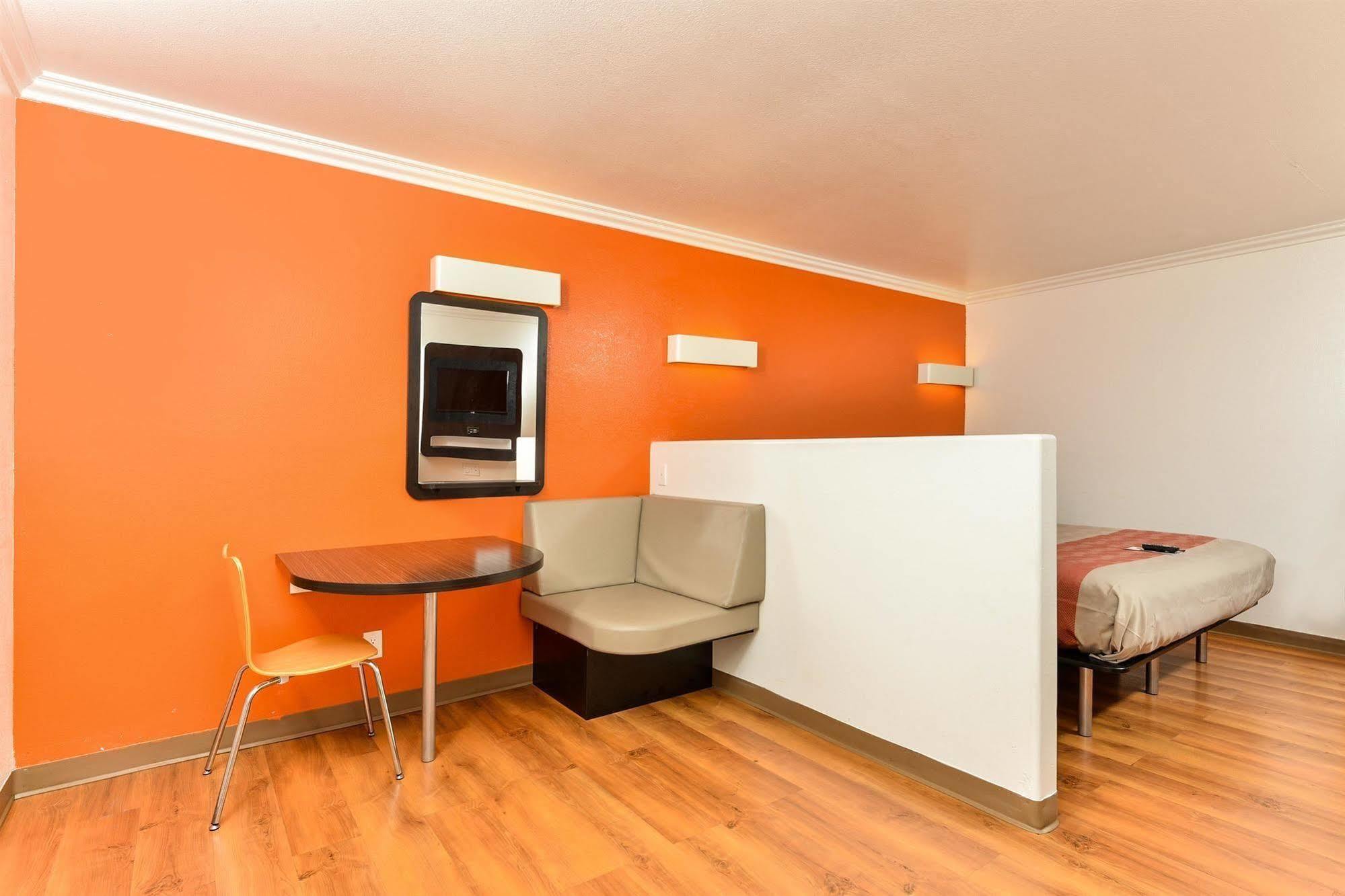 Motel 6-Vista, Ca 외부 사진