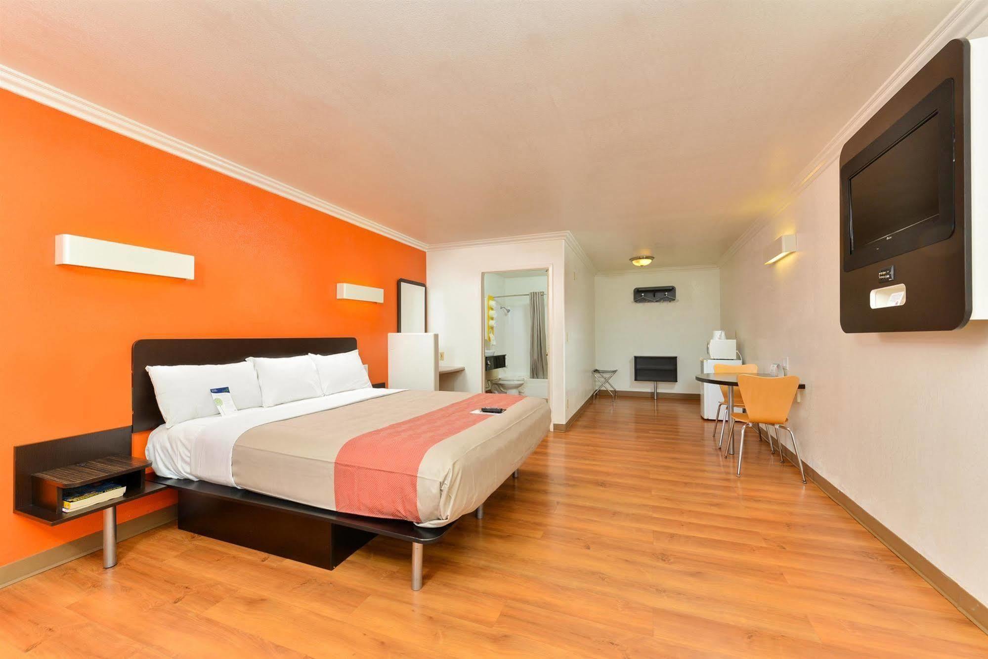 Motel 6-Vista, Ca 외부 사진